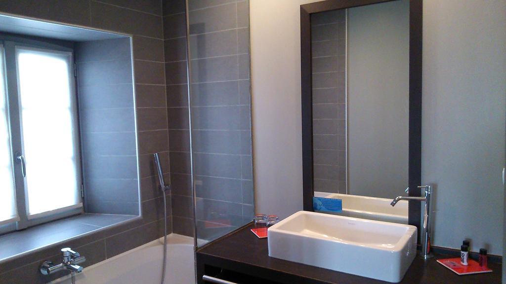 Hotel Du Fronton Bidart Room photo